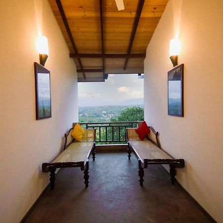 Hotel The Hills By Blue Fox à Kandy Extérieur photo